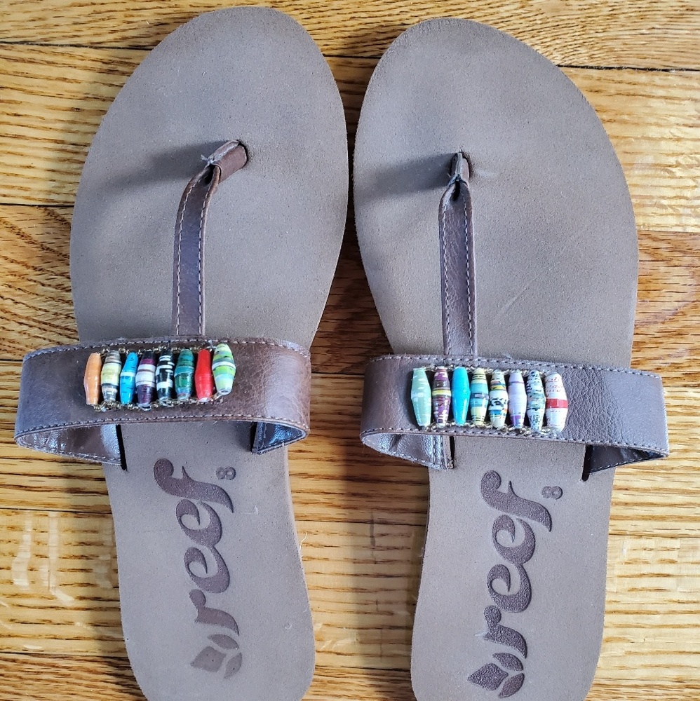 Like new Reef flip flops